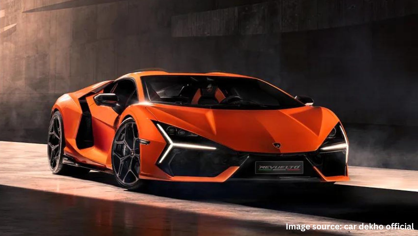 Lamborghini Revuelto