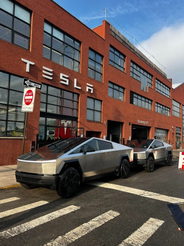 लांच होने से पहले ही बेहद डिमांड में आगया है Tesla Cybertruck